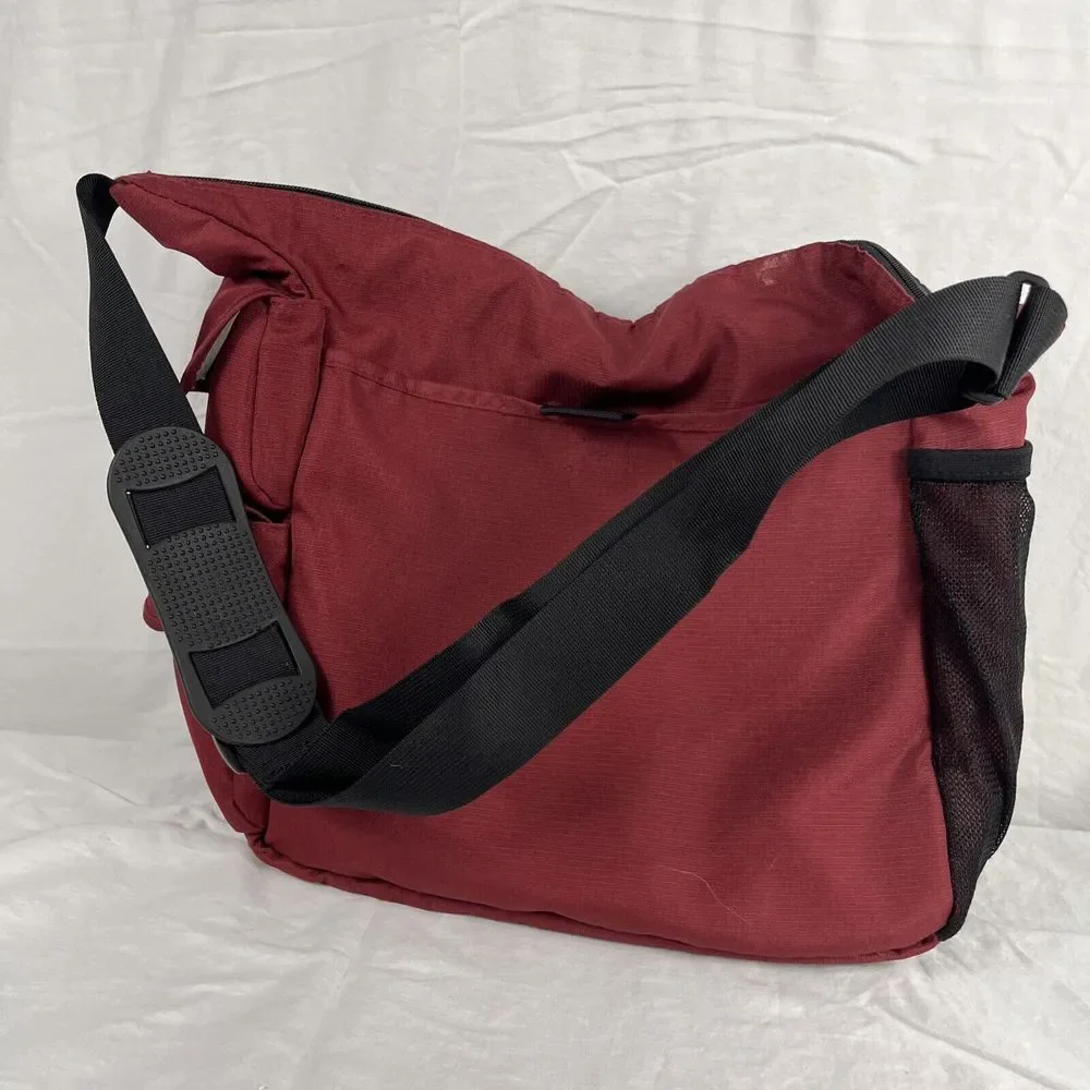 LL Bean Biege Red Zip‎ Up Crossbody Messenger Bag
